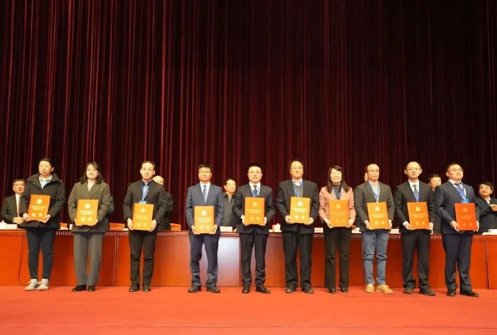 【荣誉】宿迁联盛关键项目荣获2024中国石油和化学工业联合会技术发明一等奖！